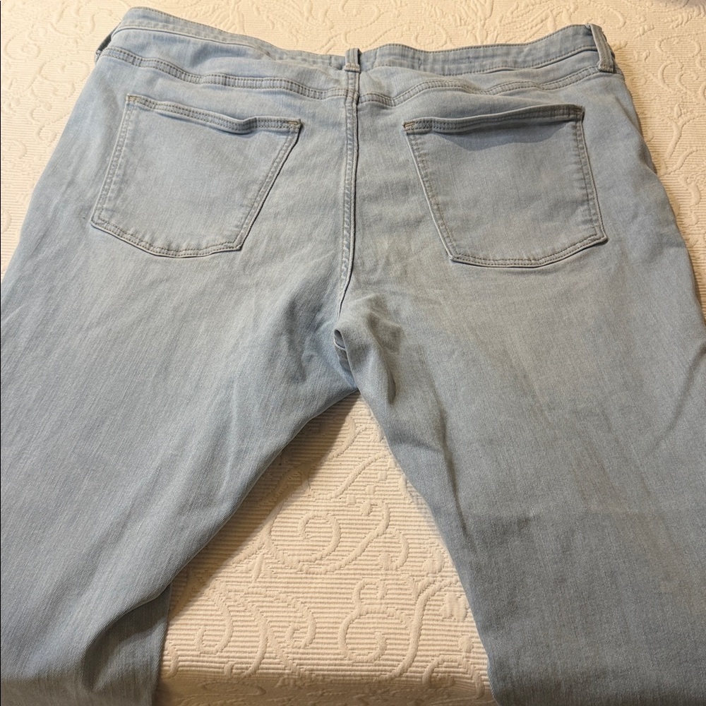 Universal Thread Mid Rise Skinny Jeans - Light Blue - Picture 11 of 11